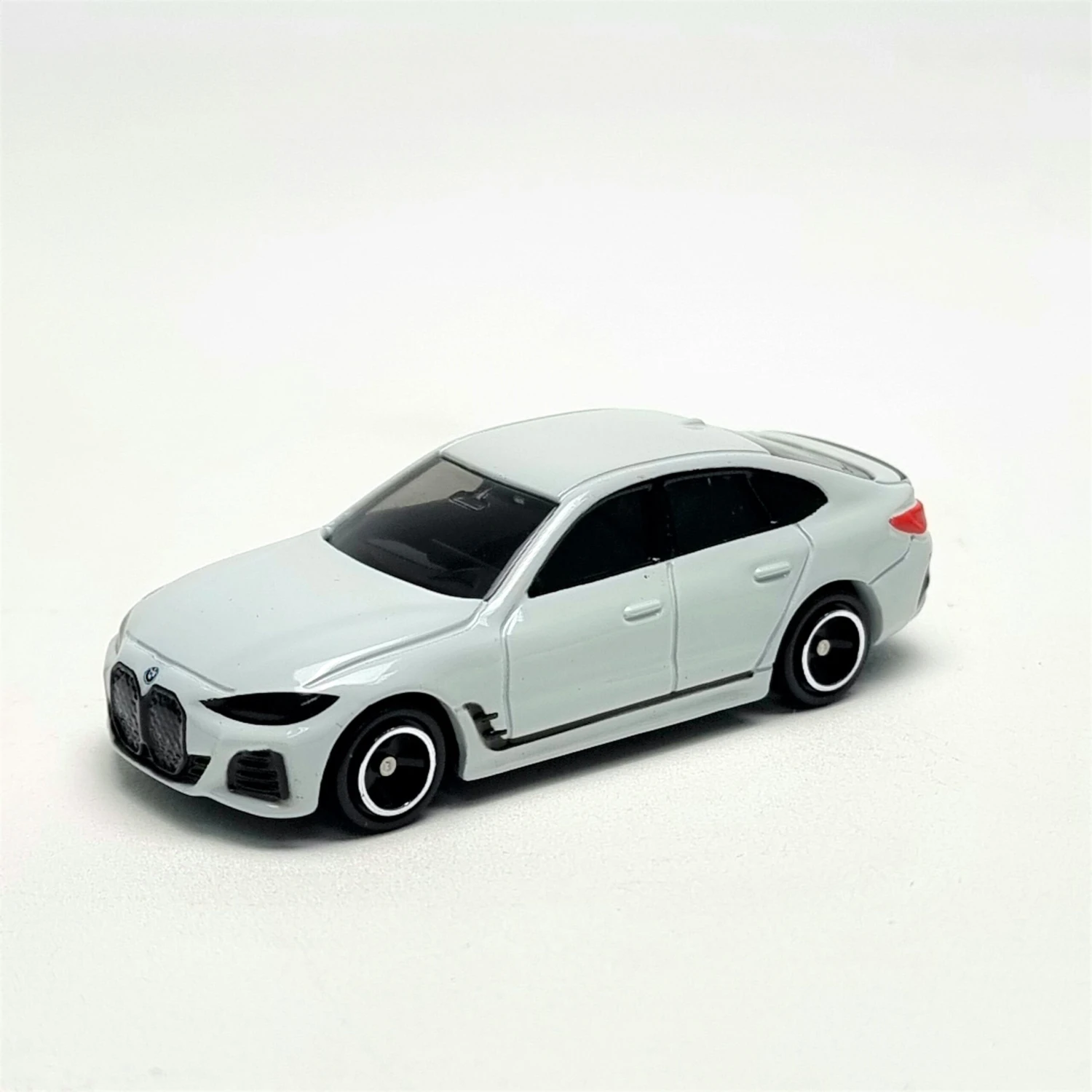 188629 BMW I4 3 188629 BMW I4