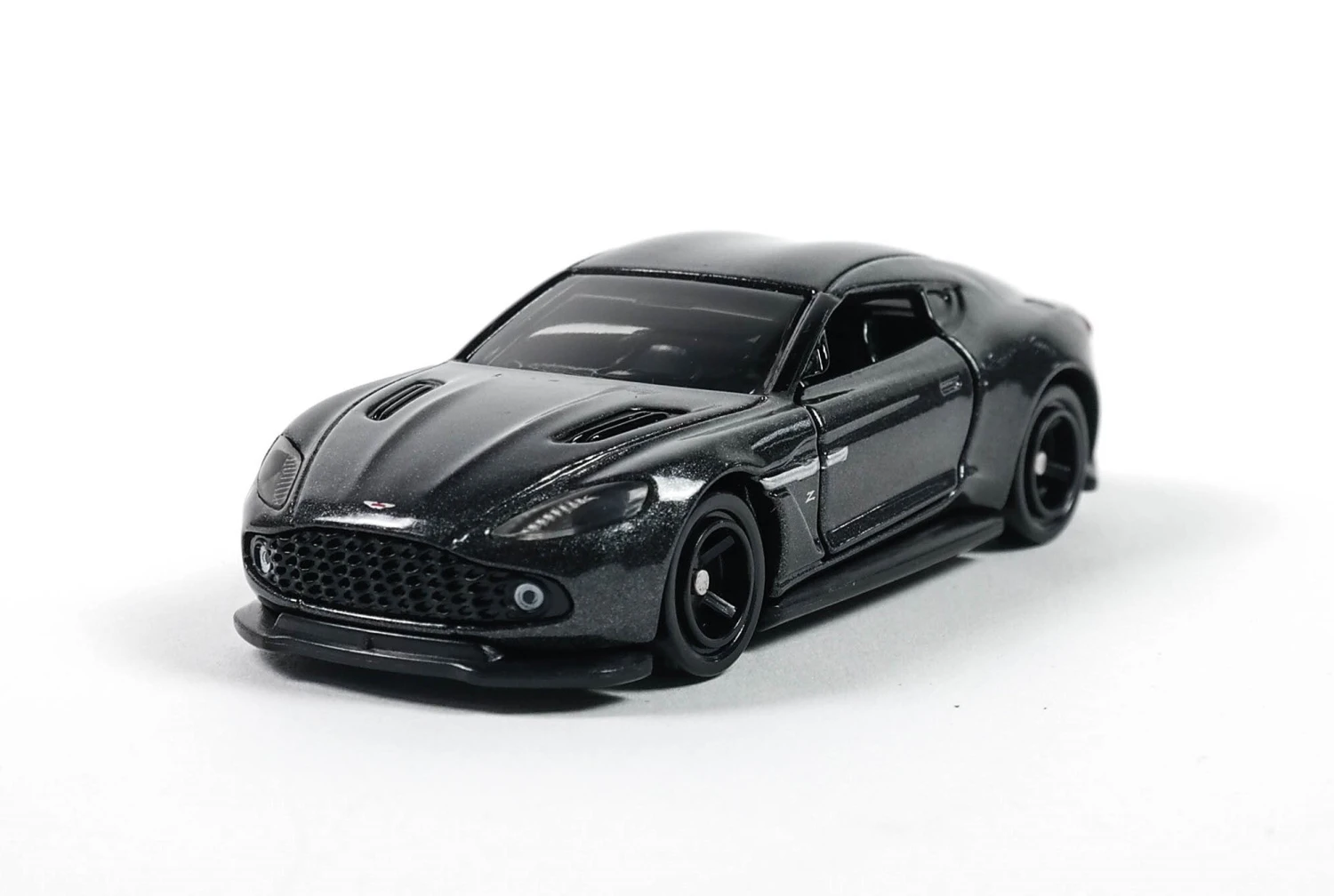 798385 Aston Martin Vanquish Zagato (1st Ver) 3 798385 Aston Martin Vanquish Zagato (1st Ver)