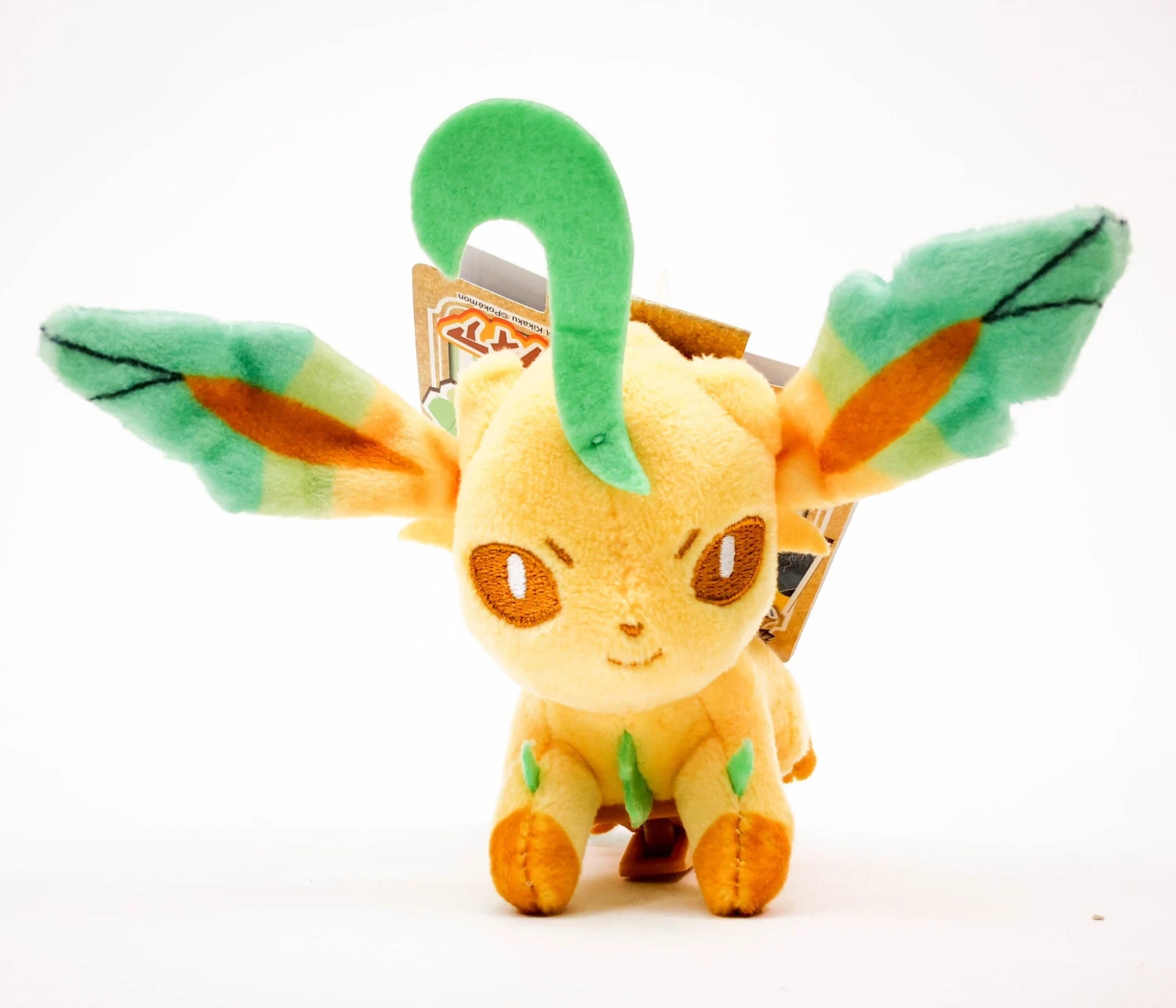 Pokemon Leafeon On Shoulder 3 Pokemon Leafeon On Shoulder