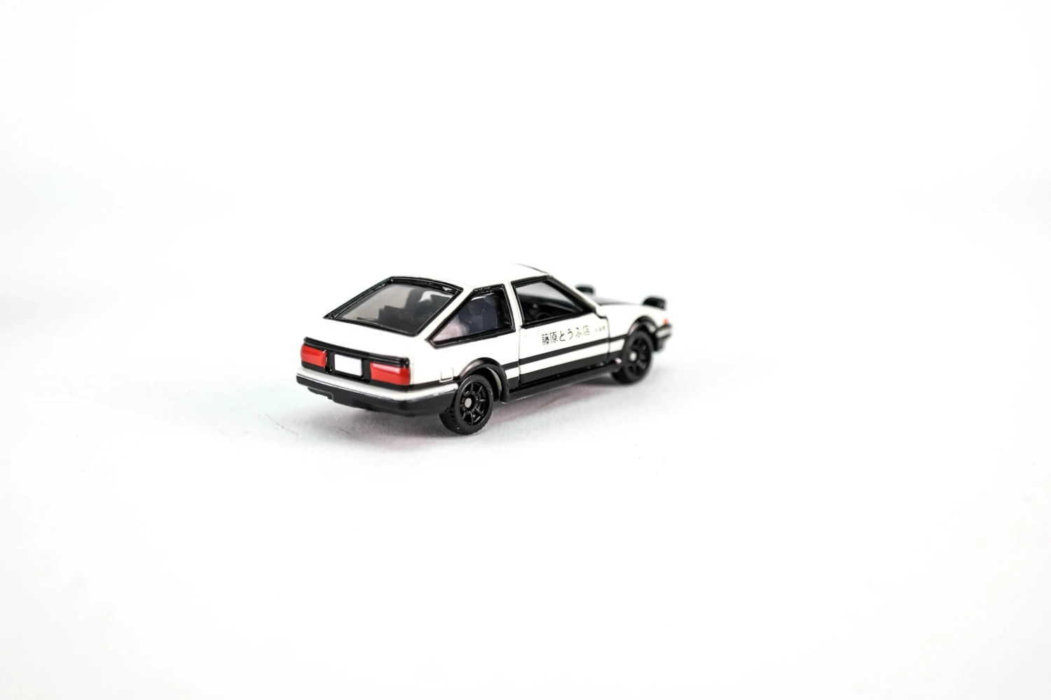Dream Tomica Initial D AE86 Toreno (*145) 4 Dream Tomica Initial D AE86 Toreno (*145) - Image 2