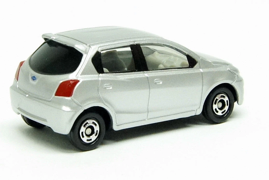 Tomica Datsun Go Silver 4 Tomica Datsun Go Silver - Image 2