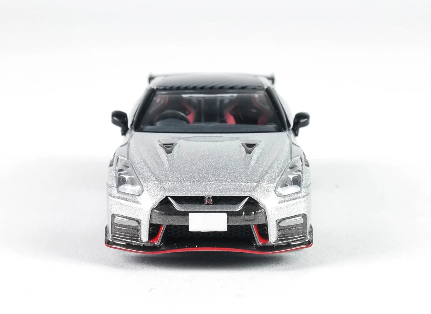 LV-N217C Nissan GT-R Nismo 2020 Silver 7 LV-N217C Nissan GT-R Nismo 2020 Silver - Image 5