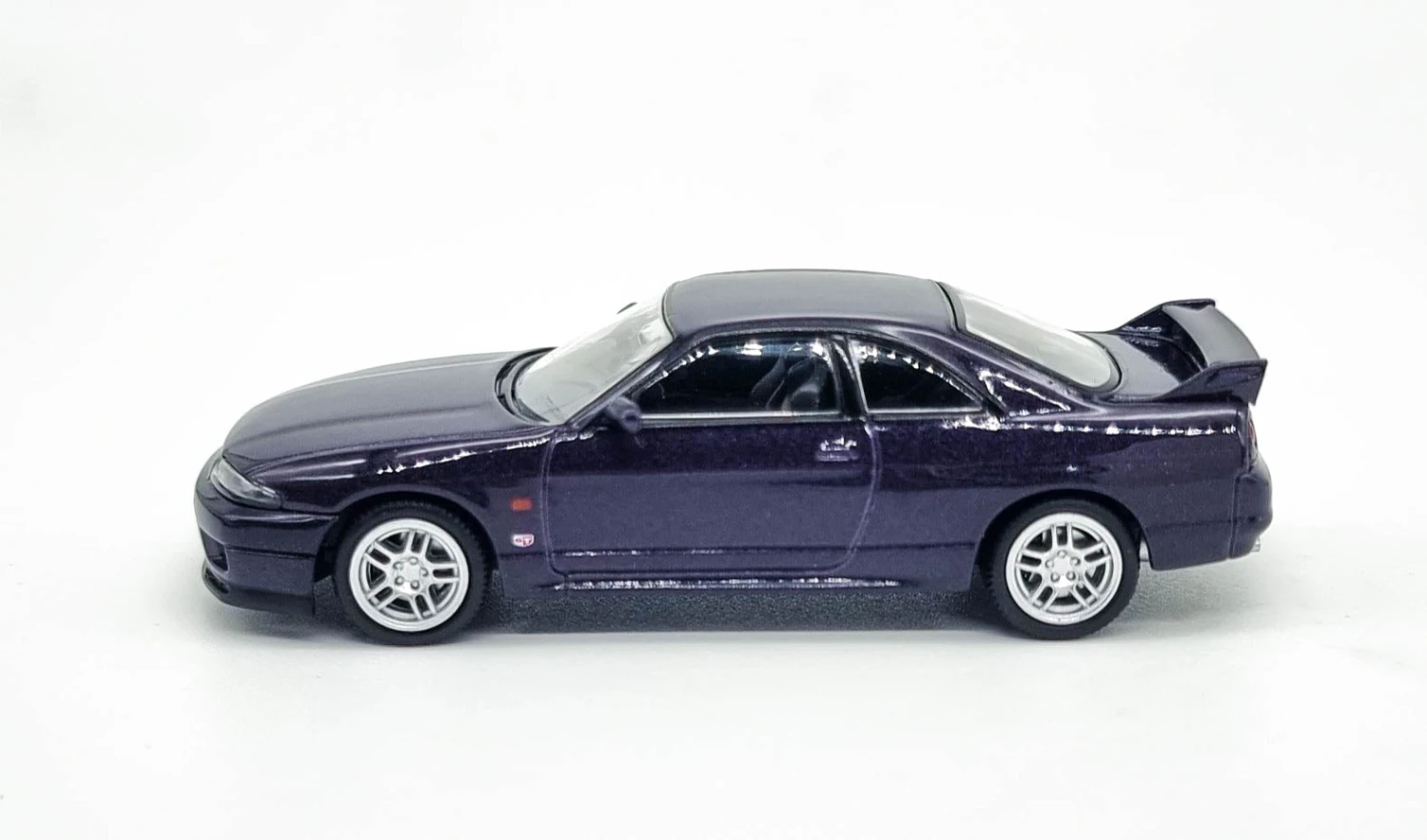 Tomy Tec LV-N308A Nissan Skyline GT-R V-Spec Purple 1995 4 Tomy Tec LV-N308A Nissan Skyline GT-R V-Spec Purple 1995 - Image 2