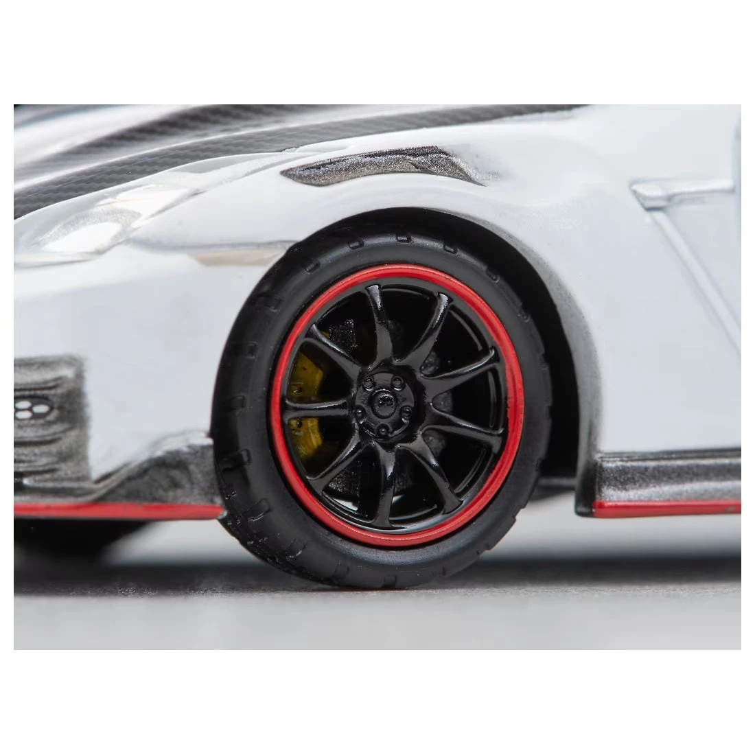 Tomy Tec LV-N317B Nissan GT-R Nismo Special Edition 2024 White 7 Tomy Tec LV-N317B Nissan GT-R Nismo Special Edition 2024 White - Image 5
